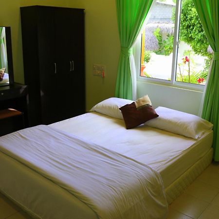 Ras Beach Inn Rasdhoo Exteriör bild