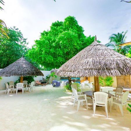 Ras Beach Inn Rasdhoo Exteriör bild