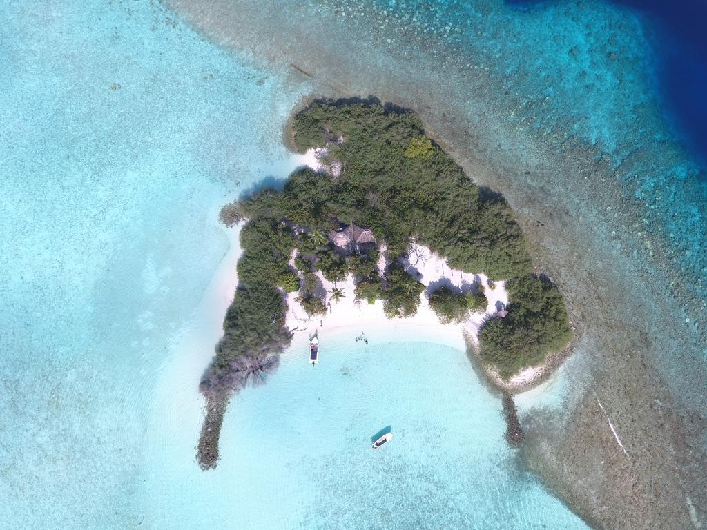 Ras Beach Inn Rasdhoo Exteriör bild