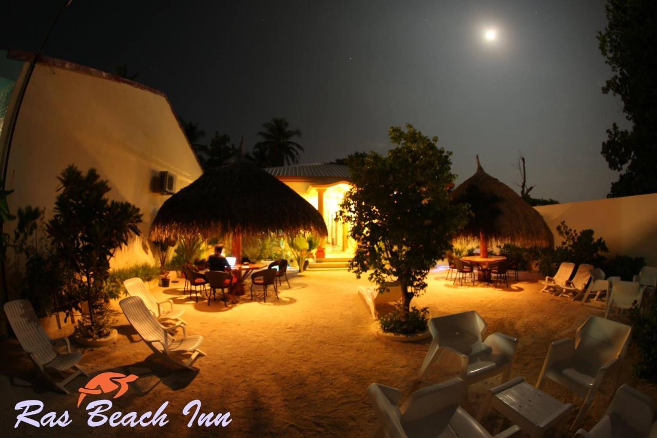 Ras Beach Inn Rasdhoo Exteriör bild